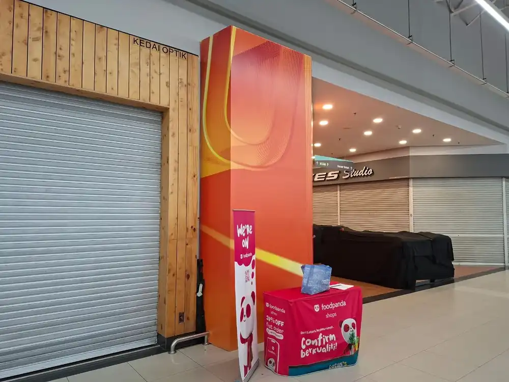 Hoarding & Visual, U Mobile, Lotus's Semenyih