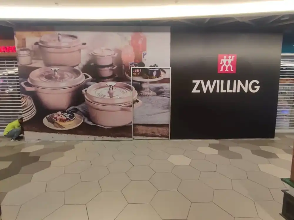 Hoarding & Visual, Zwilling, Mid Valley