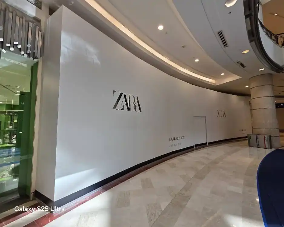 Hoarding, Zara, KLCC