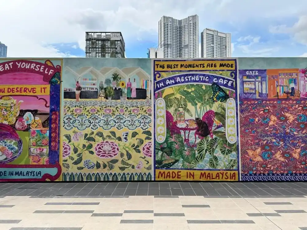 Visual (Outdoor), TRX Marketlane